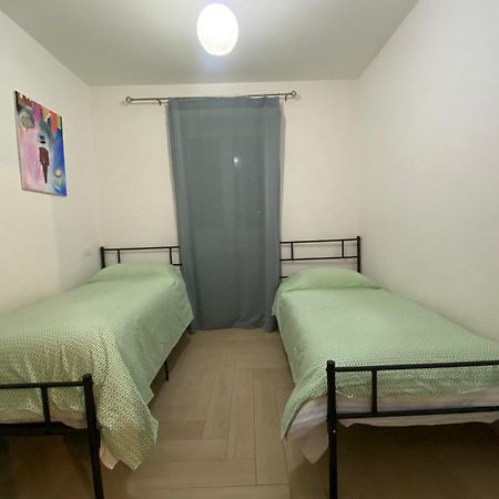 Appartato A 5 Minuti Dal Mare Apartment Imperia Exterior photo